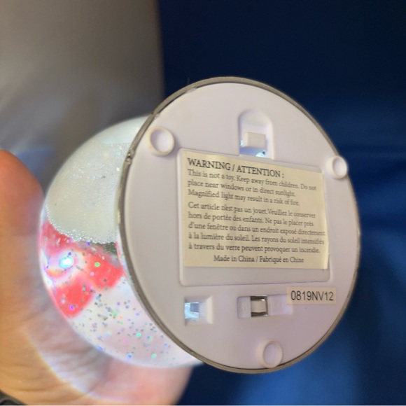 Dept 56 LILO And stitch Waterdazzler Snow Globe Lights and Flashes Pre-own Works - Picture 8 of 8